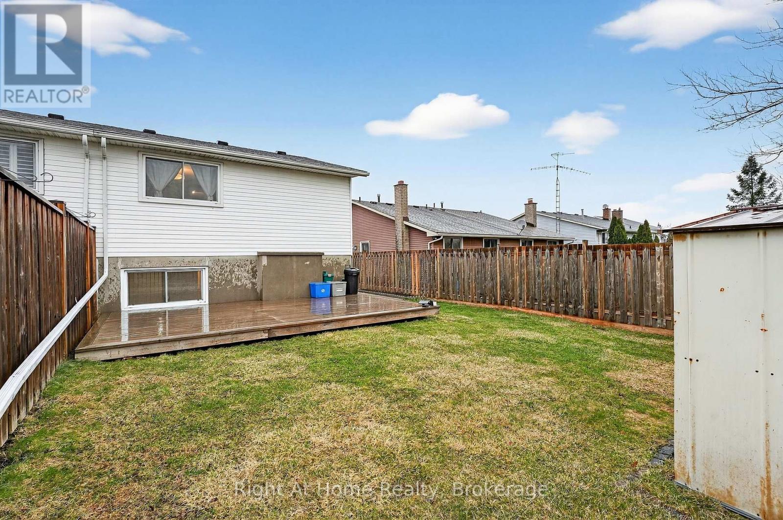 16 Dundee Drive, St. Catharines, Ontario  L2P 3T1 - Photo 46 - X12906102