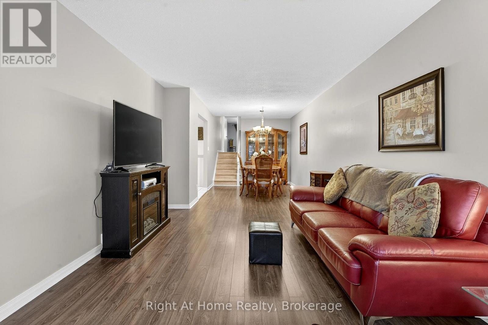 16 Dundee Drive, St. Catharines, Ontario  L2P 3T1 - Photo 8 - X12906102