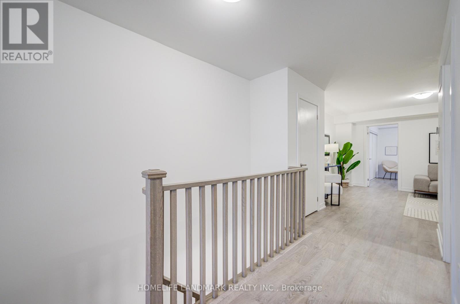 46 Hooyo Terrace, Toronto, Ontario  M6A 0E2 - Photo 29 - C12903518