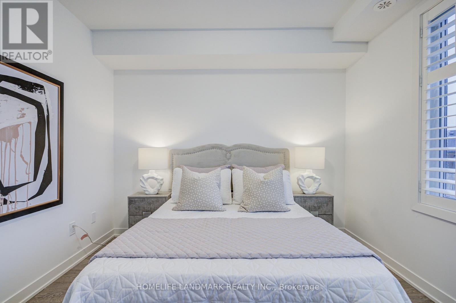 46 Hooyo Terrace, Toronto, Ontario  M6A 0E2 - Photo 31 - C12903518