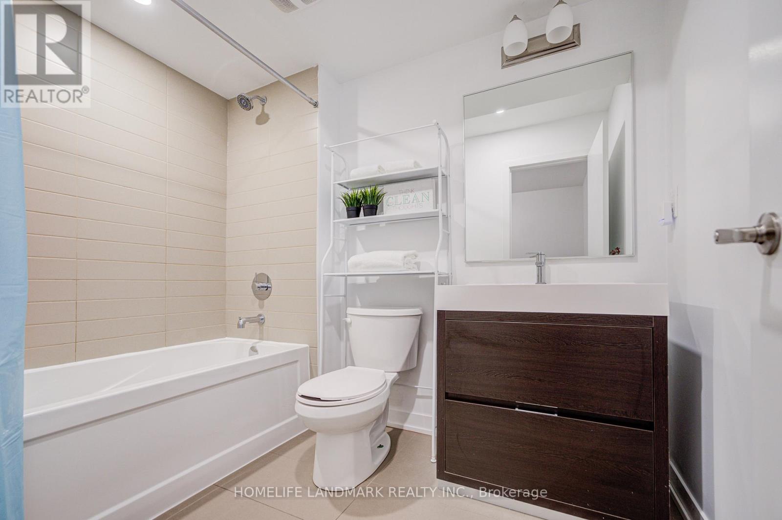 46 Hooyo Terrace, Toronto, Ontario  M6A 0E2 - Photo 33 - C12903518