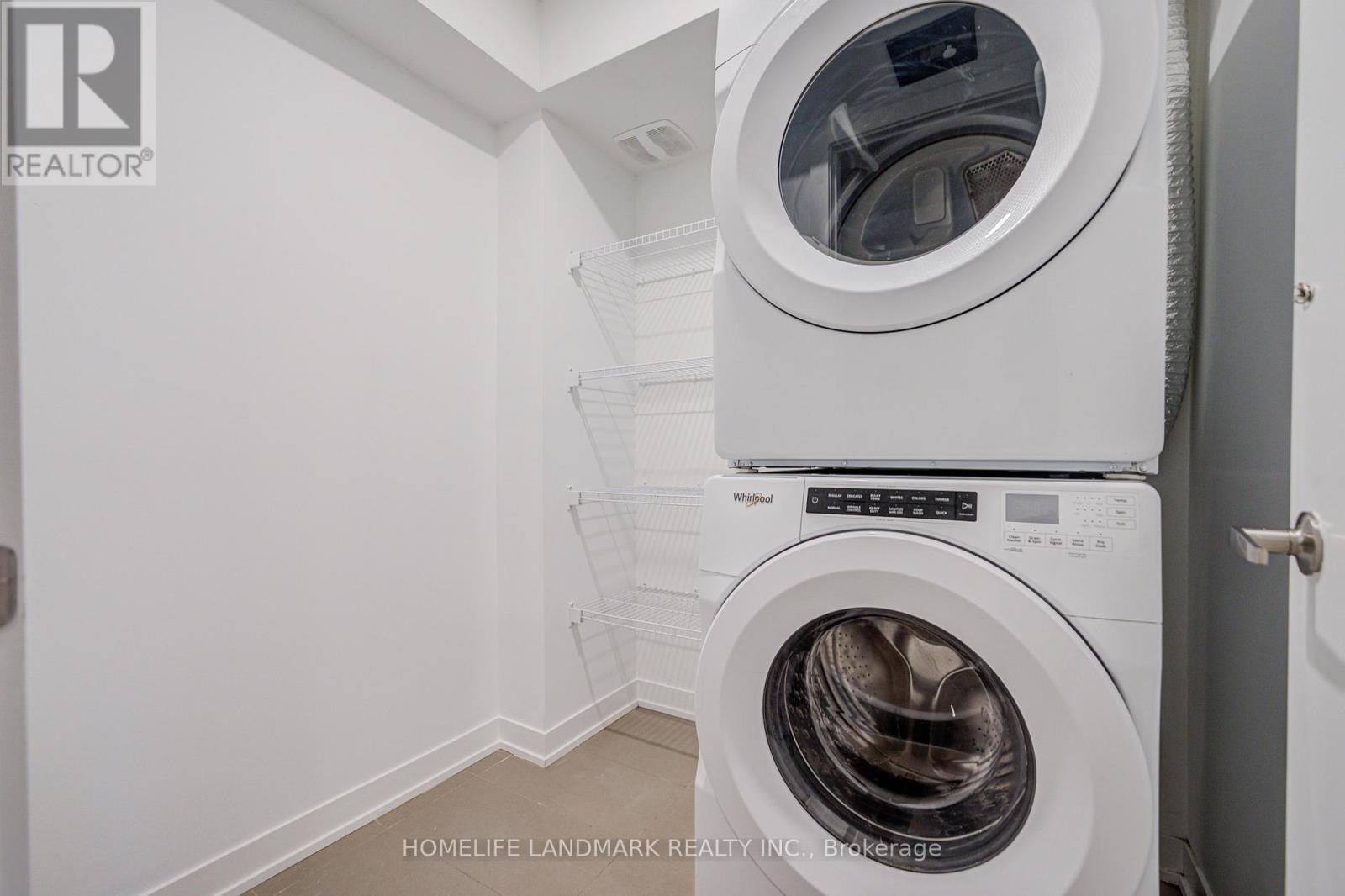 46 Hooyo Terrace, Toronto, Ontario  M6A 0E2 - Photo 34 - C12903518