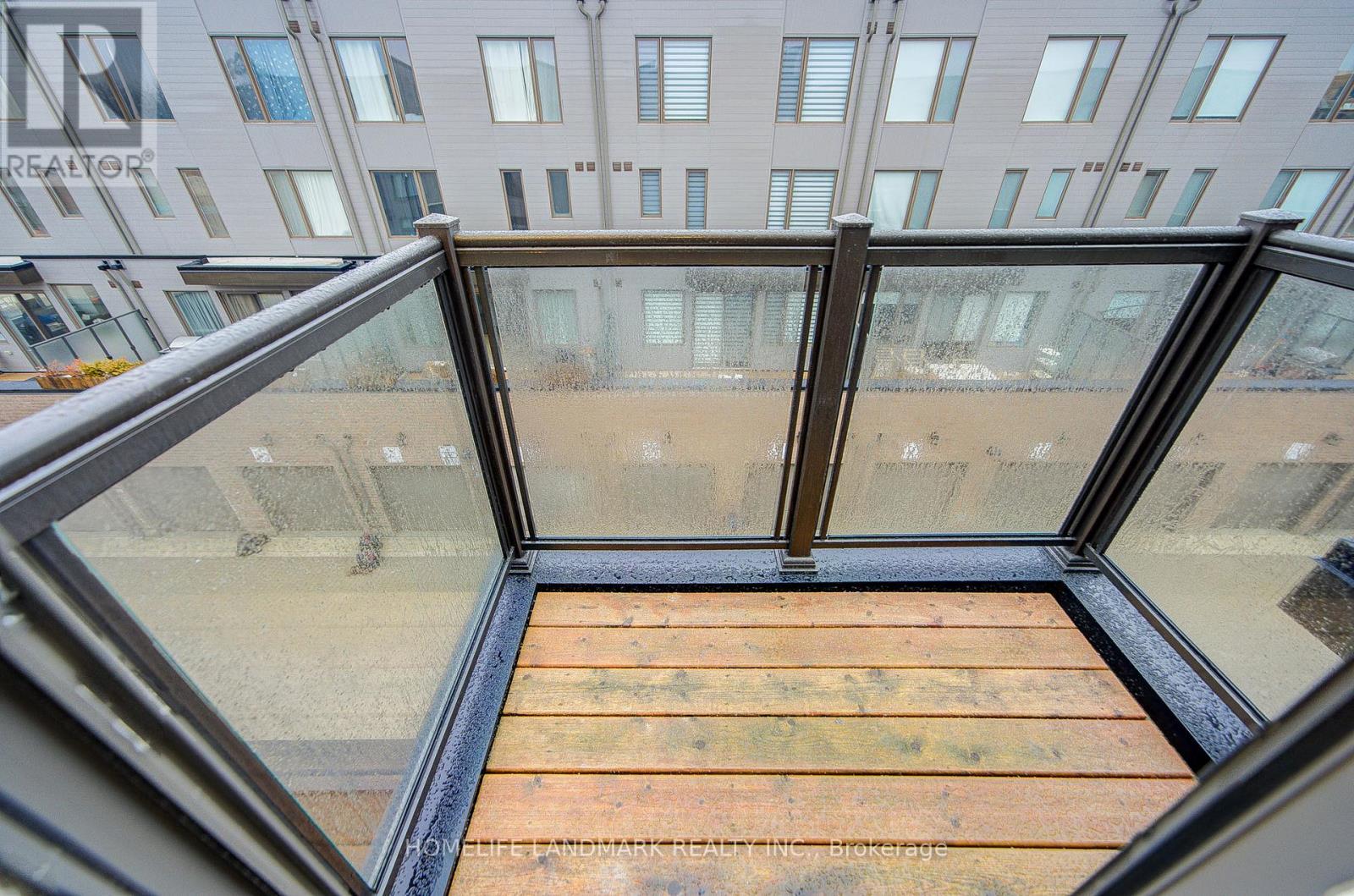 46 Hooyo Terrace, Toronto, Ontario  M6A 0E2 - Photo 47 - C12903518