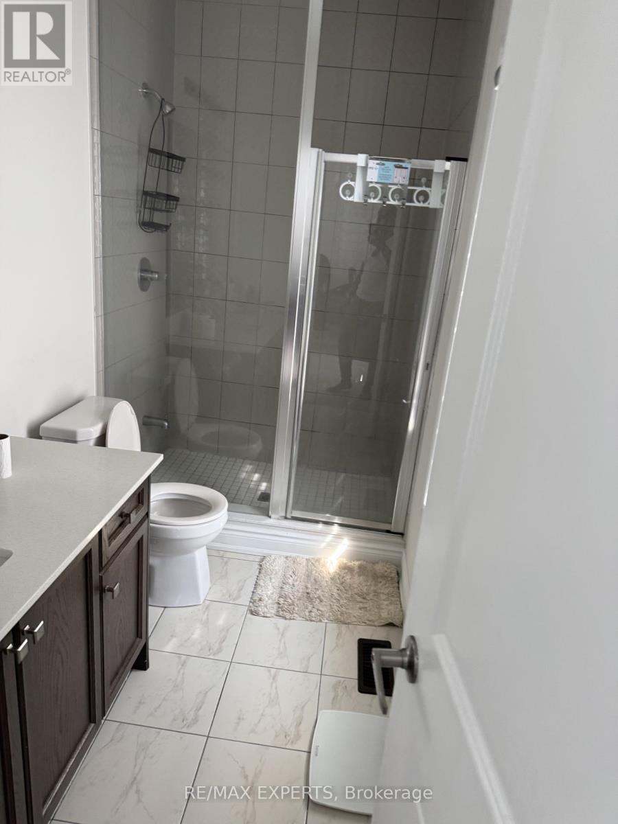 2 Gold Creek Street, Vaughan, Ontario  L4H 4R1 - Photo 4 - N12906104