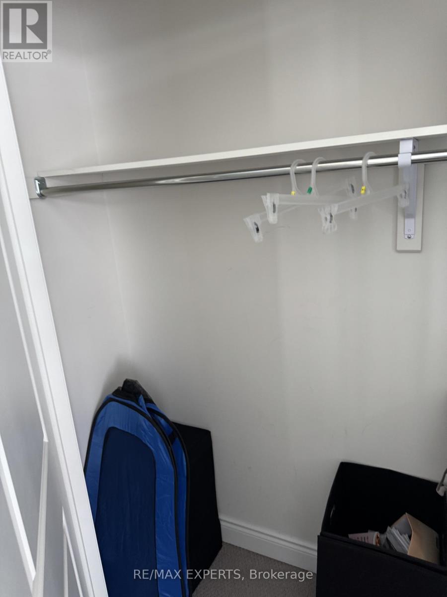 2 Gold Creek Street, Vaughan, Ontario  L4H 4R1 - Photo 5 - N12906104