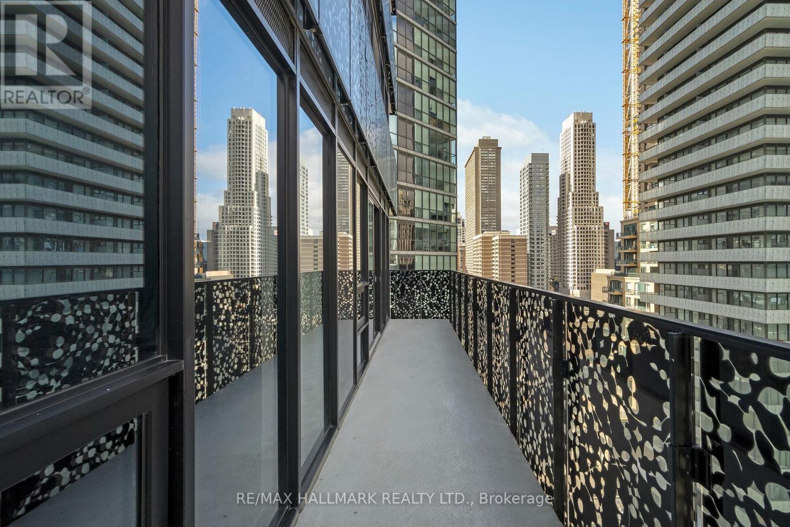 1310 - 55 Charles Street E, Toronto, Ontario  M4Y 1S9 - Photo 14 - C12897278