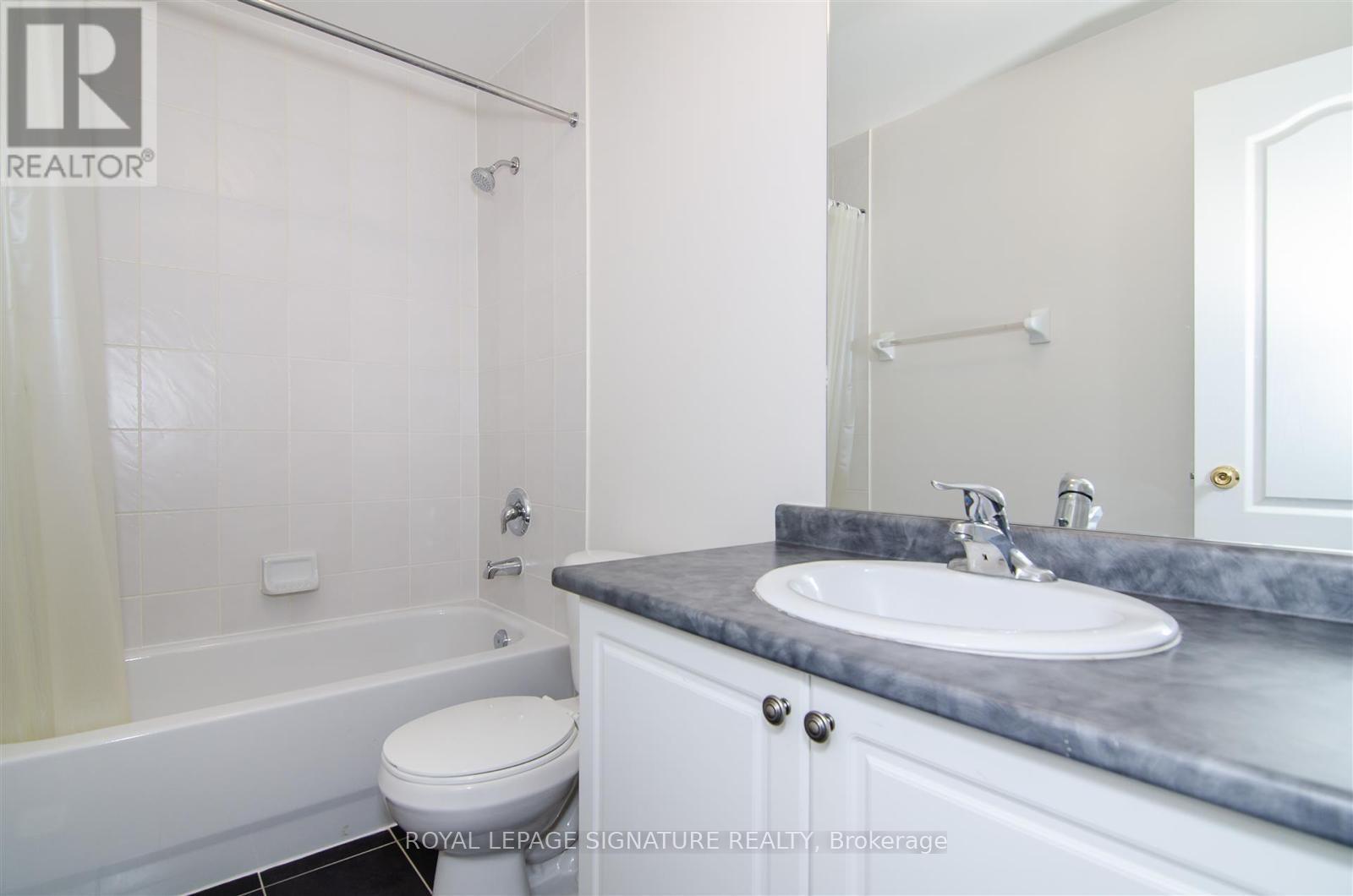 632 Candlestick Circle, Mississauga, Ontario  L4Z 0B4 - Photo 8 - W12906084