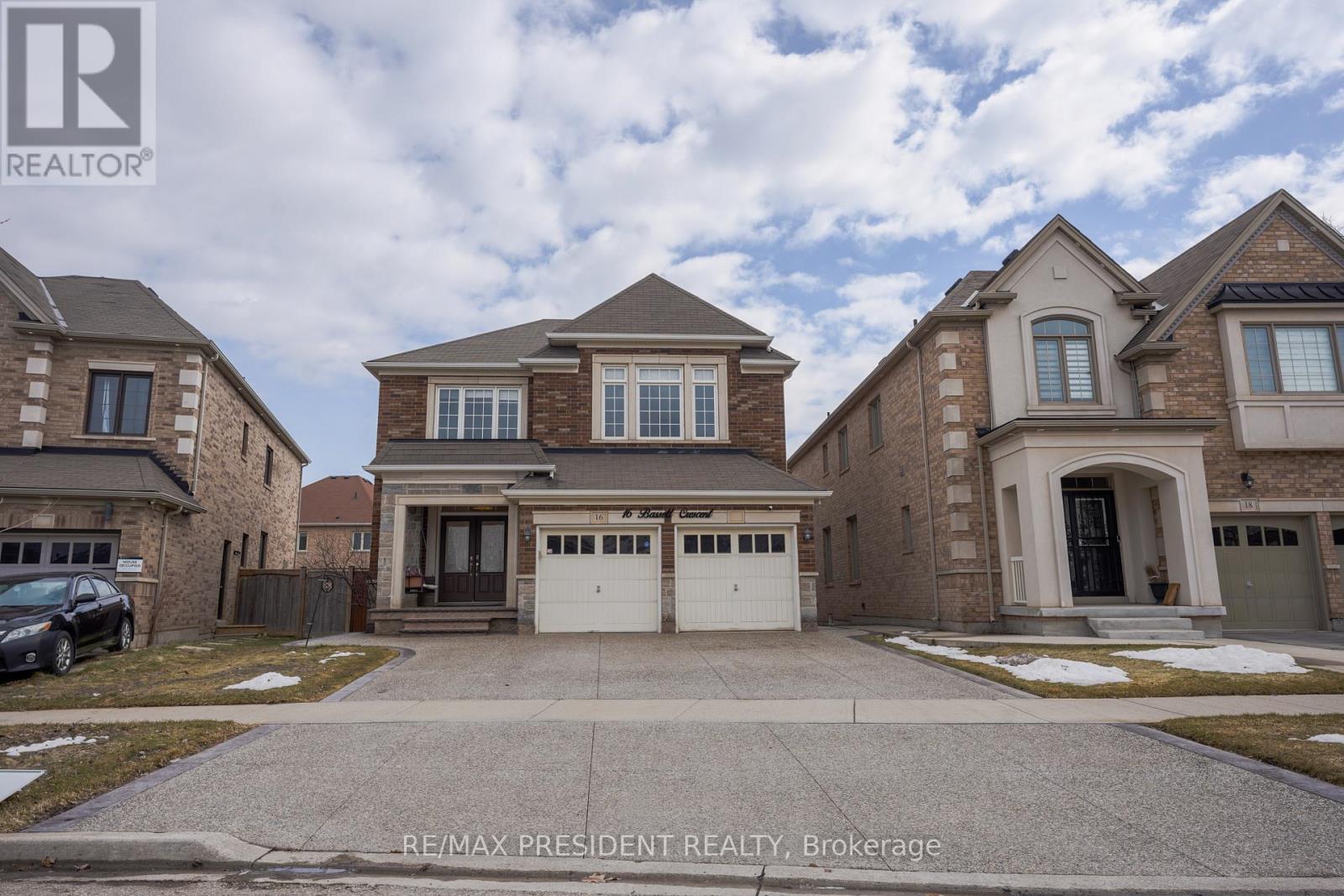 16 Bassett Crescent, Brampton, Ontario  L6X 5G2 - Photo 1 - W12906088