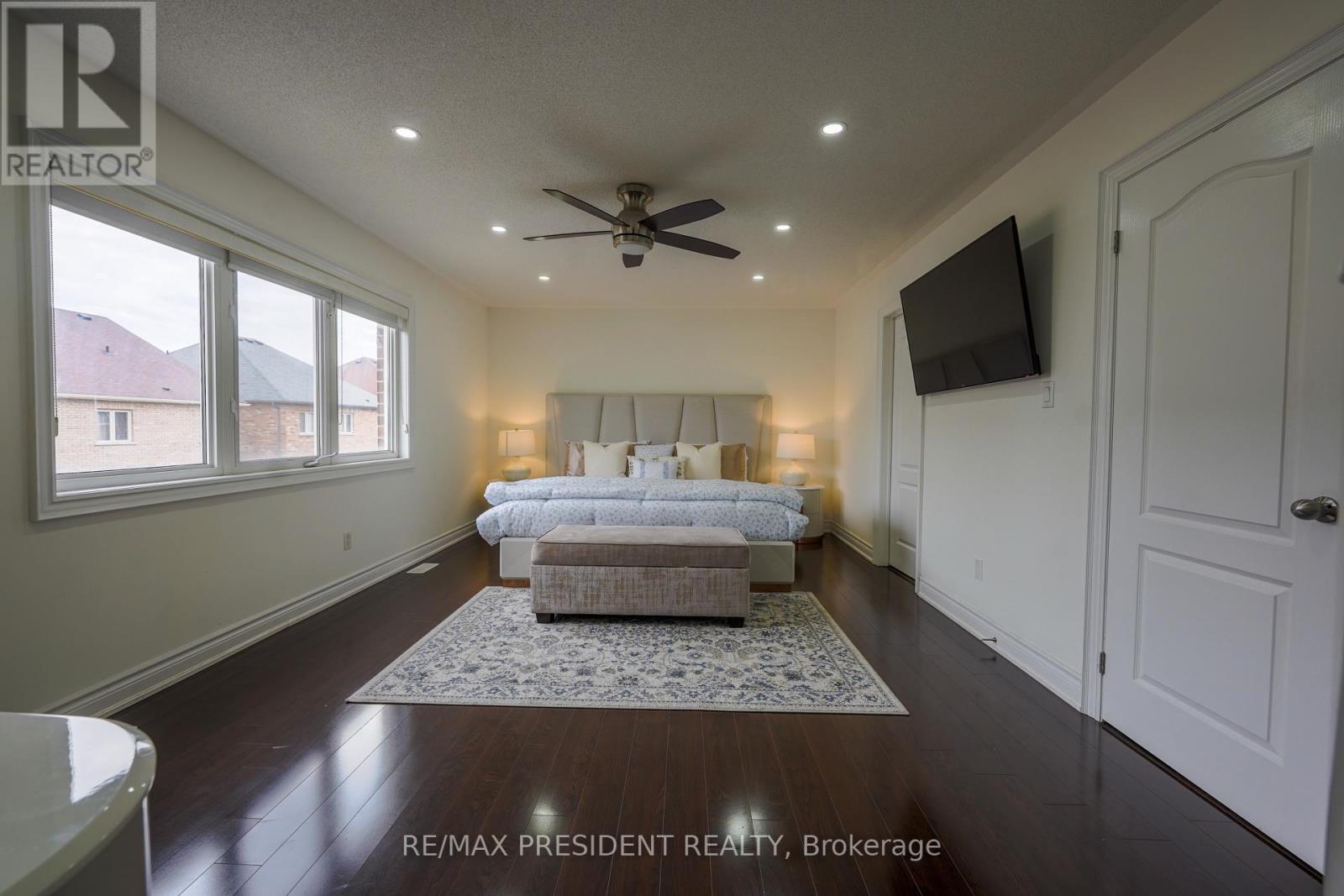 16 Bassett Crescent, Brampton, Ontario  L6X 5G2 - Photo 14 - W12906088