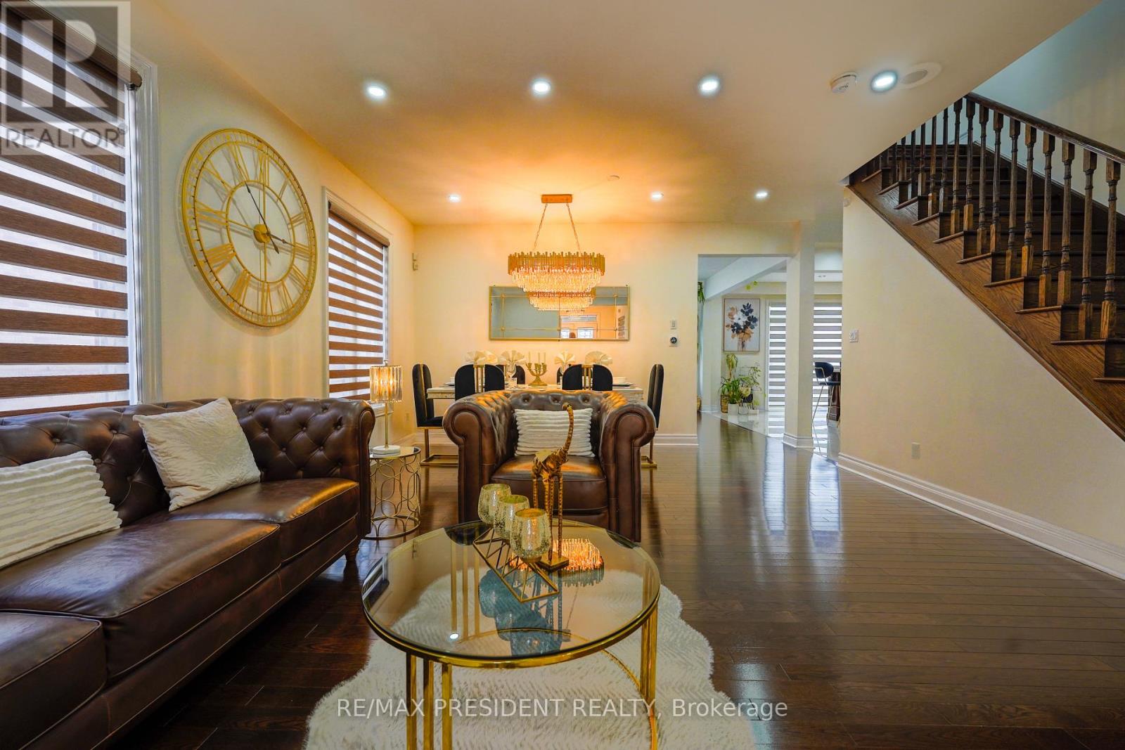 16 Bassett Crescent, Brampton, Ontario  L6X 5G2 - Photo 3 - W12906088