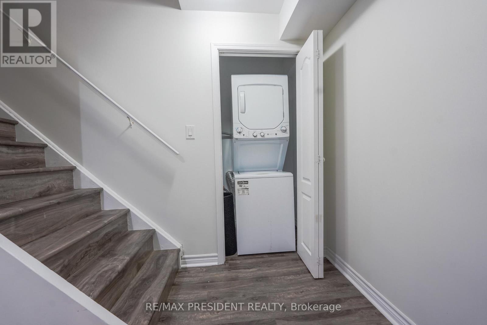 16 Bassett Crescent, Brampton, Ontario  L6X 5G2 - Photo 35 - W12906088