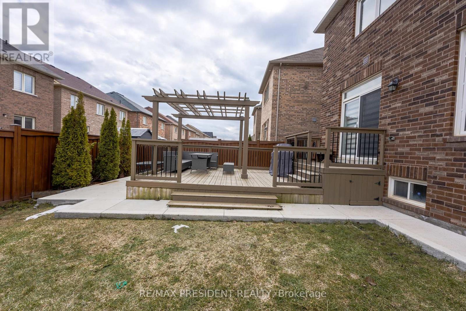 16 Bassett Crescent, Brampton, Ontario  L6X 5G2 - Photo 39 - W12906088