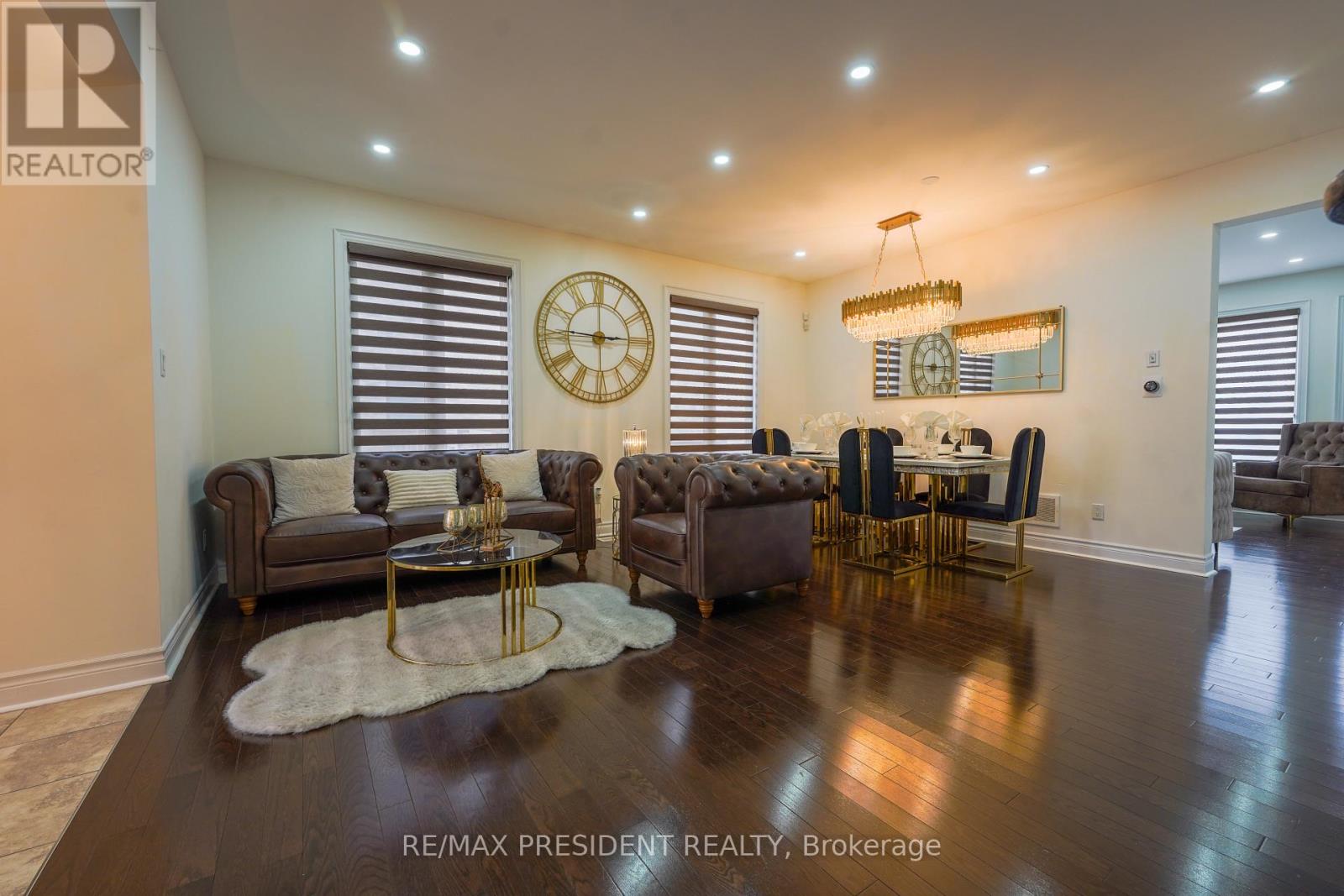 16 Bassett Crescent, Brampton, Ontario  L6X 5G2 - Photo 4 - W12906088