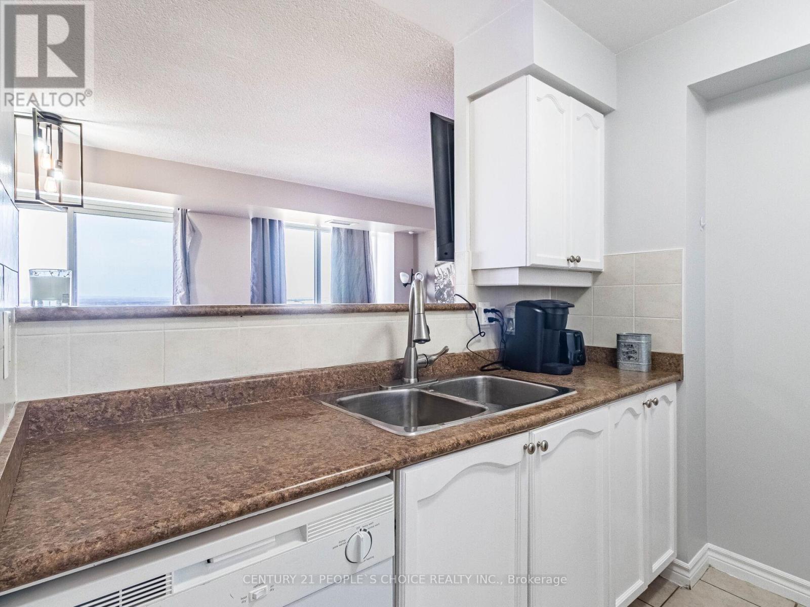 2526 - 700 Humberwood Boulevard, Toronto, Ontario  M9W 7J4 - Photo 12 - W12906092