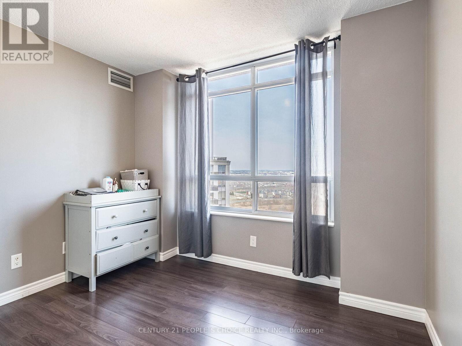 2526 - 700 Humberwood Boulevard, Toronto, Ontario  M9W 7J4 - Photo 22 - W12906092