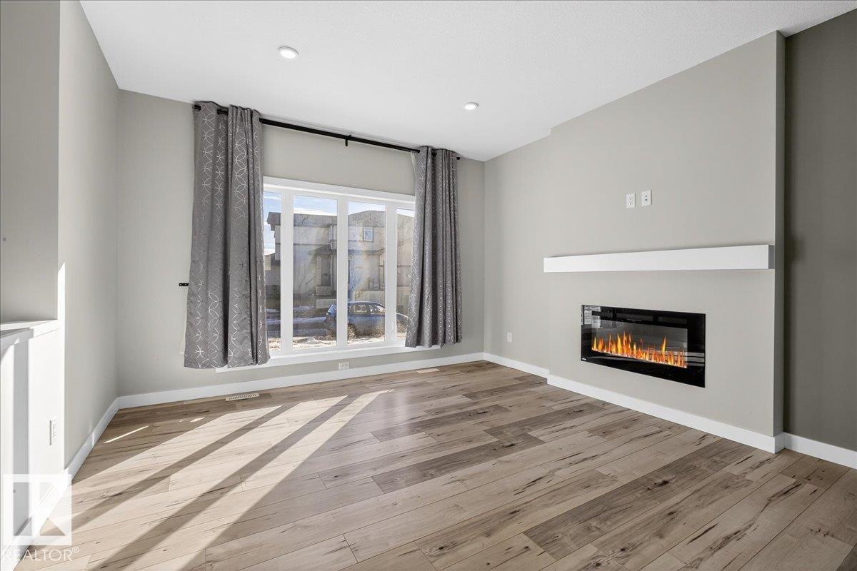 9876 206 St Nw Nw, Edmonton, Alberta  T5T 7L5 - Photo 9 - E4478521