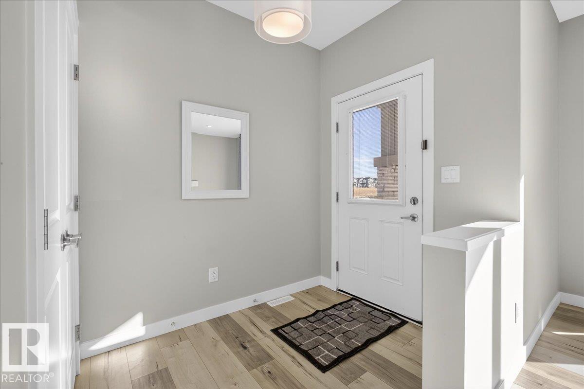 9876 206 St Nw Nw, Edmonton, Alberta  T5T 7L5 - Photo 6 - E4478521