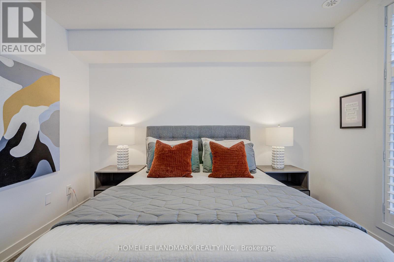 46 Hooyo Terrace, Toronto, Ontario  M6A 0E2 - Photo 42 - C12903518