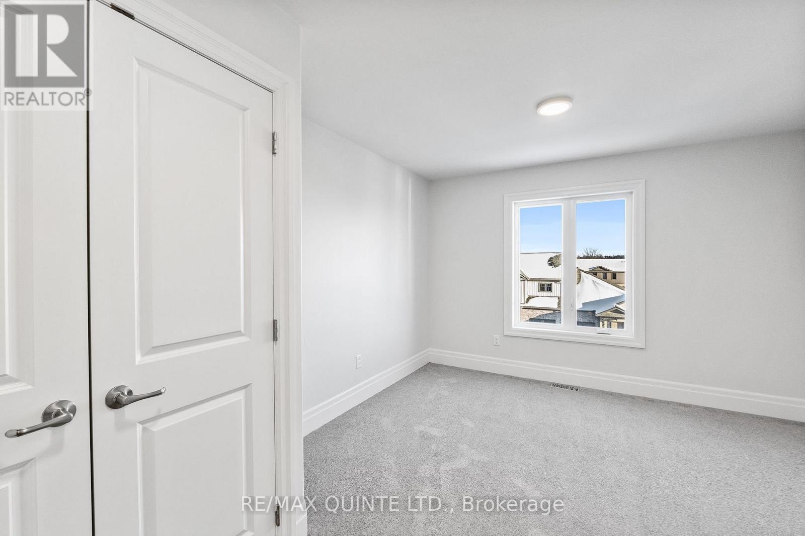 25 Markland Avenue, Prince Edward County, Ontario  K0K 2T0 - Photo 12 - X12903592