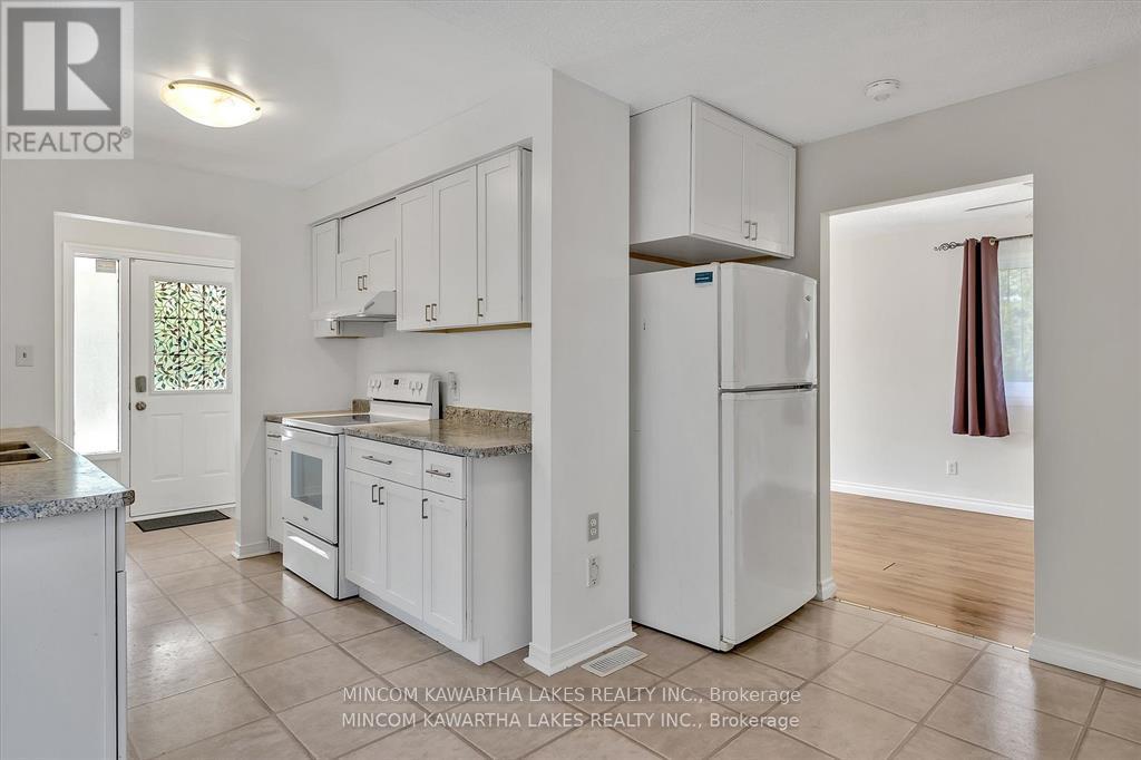 899 Ashdale Crescent W, Peterborough, Ontario  K9H 7H6 - Photo 18 - X12906112