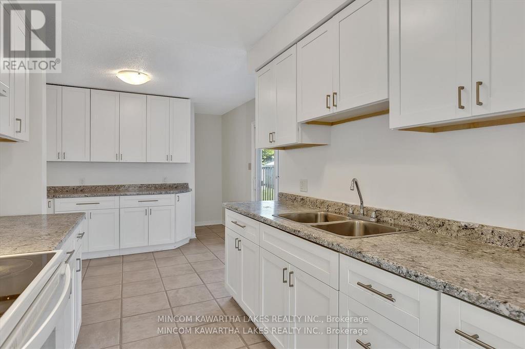 899 Ashdale Crescent W, Peterborough, Ontario  K9H 7H6 - Photo 22 - X12906112