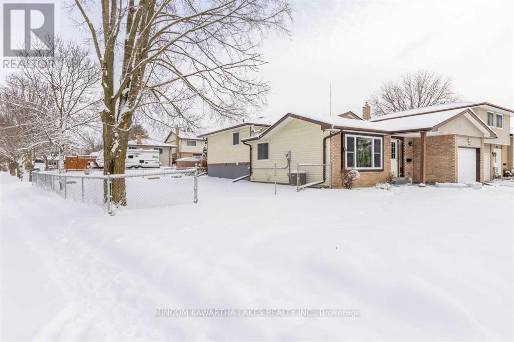 899 Ashdale Crescent W, Peterborough, Ontario  K9H 7H6 - Photo 3 - X12906112