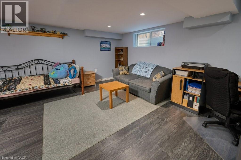 208 Sienna Crescent, Kitchener, Ontario  N2R 1T4 - Photo 26 - 40813749