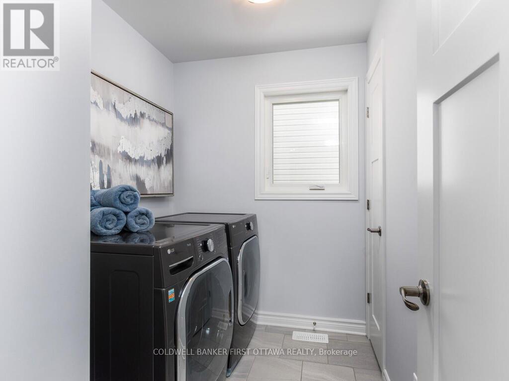 627 Bracewell Street, Mississippi Mills, Ontario  K0A 1A0 - Photo 25 - X12906124