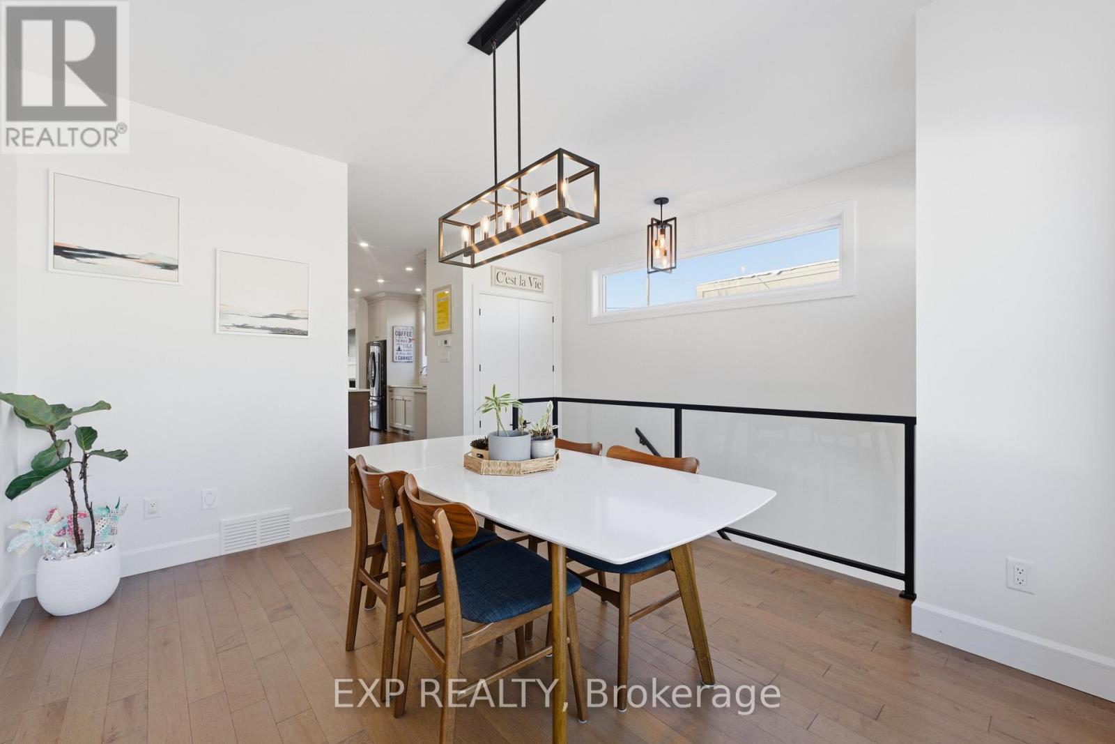 158 Marier Avenue, Ottawa, Ontario  K1L 5S1 - Photo 4 - X12906138