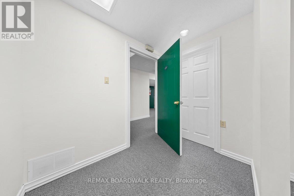 104 - 20 Bennett Street, Carleton Place, Ontario  K7C 4G9 - Photo 5 - X12906158