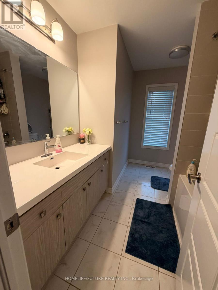 143 Yates Drive, Milton, Ontario  L9E 1S7 - Photo 11 - W12893876