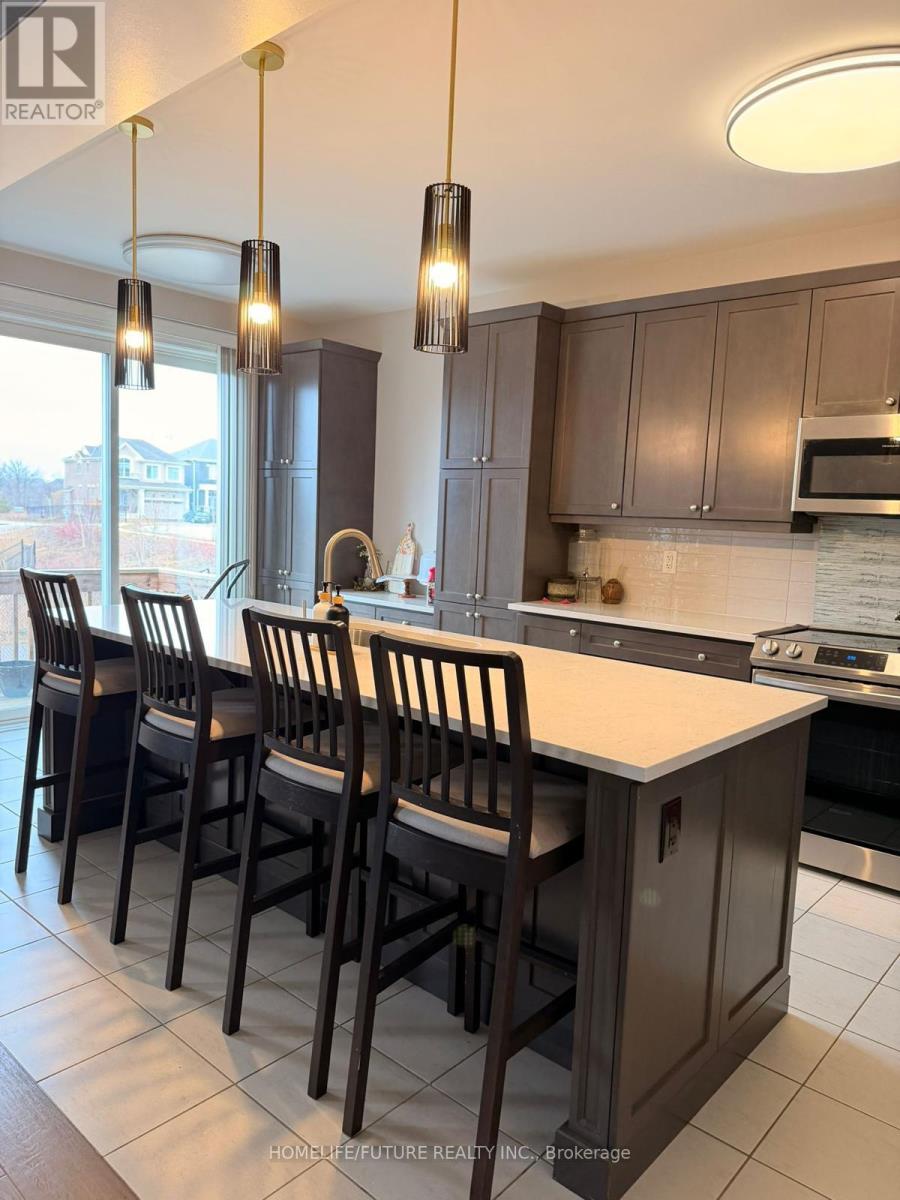 143 Yates Drive, Milton, Ontario  L9E 1S7 - Photo 9 - W12893876