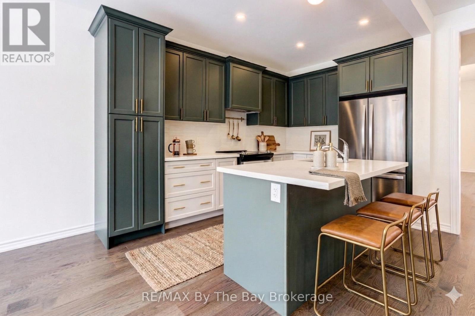 17 Sun Valley Avenue, Wasaga Beach, Ontario  L9Z 0N6 - Photo 10 - S12906188