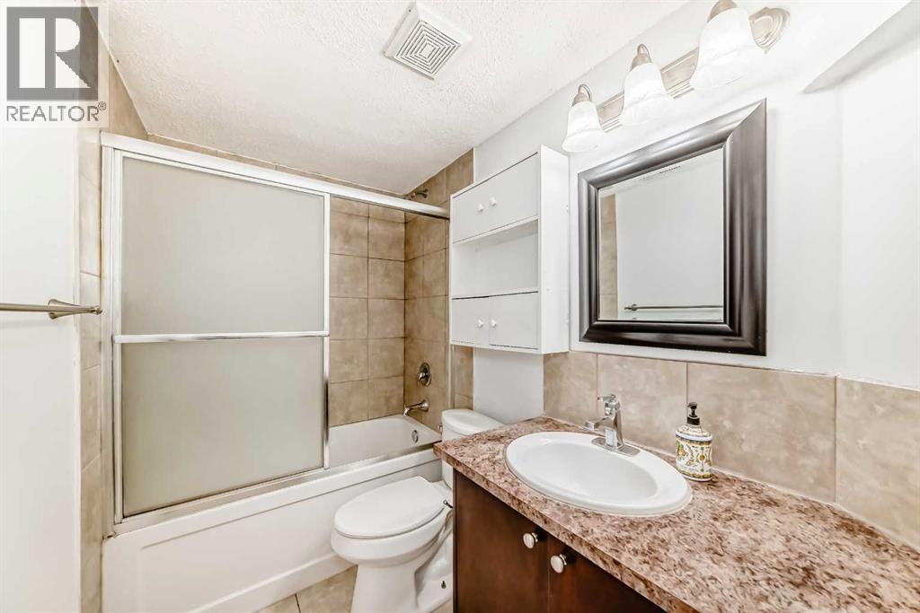 130 Pinemeadow Road NE, Calgary, Alberta  T1Y 4N9 - Photo 23 - A2290921