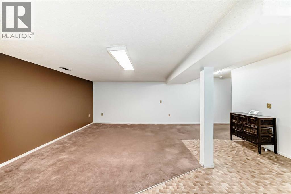 130 Pinemeadow Road NE, Calgary, Alberta  T1Y 4N9 - Photo 17 - A2290921
