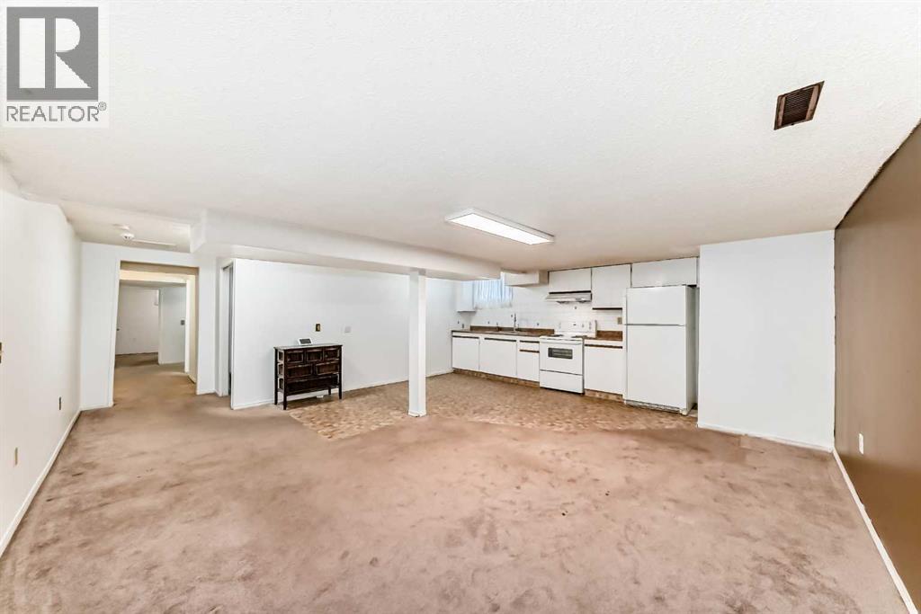 130 Pinemeadow Road NE, Calgary, Alberta  T1Y 4N9 - Photo 18 - A2290921