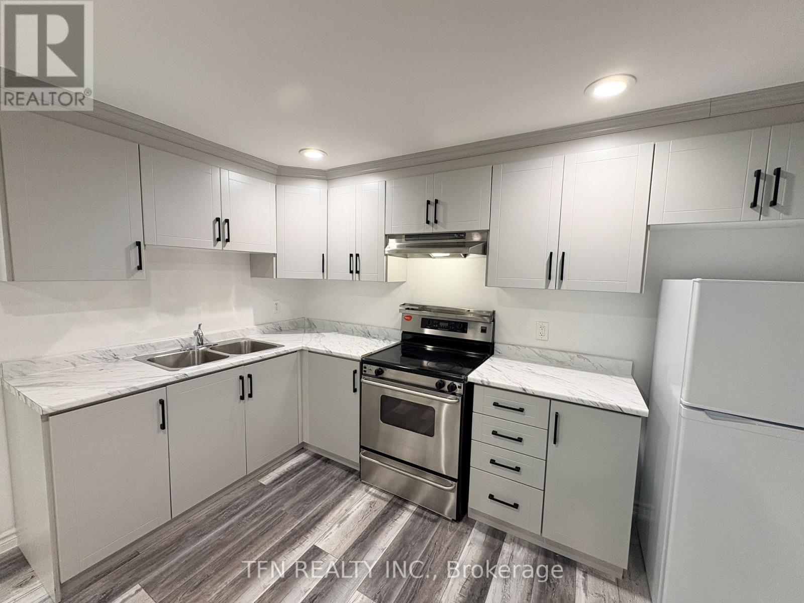 Bsmt - 8 Ravencliff Crescent, Toronto, Ontario M1T 1R8 - Photo 14 - E12906126