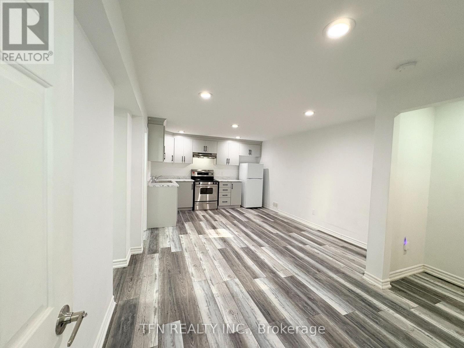 Bsmt - 8 Ravencliff Crescent, Toronto, Ontario M1T 1R8 - Photo 27 - E12906126