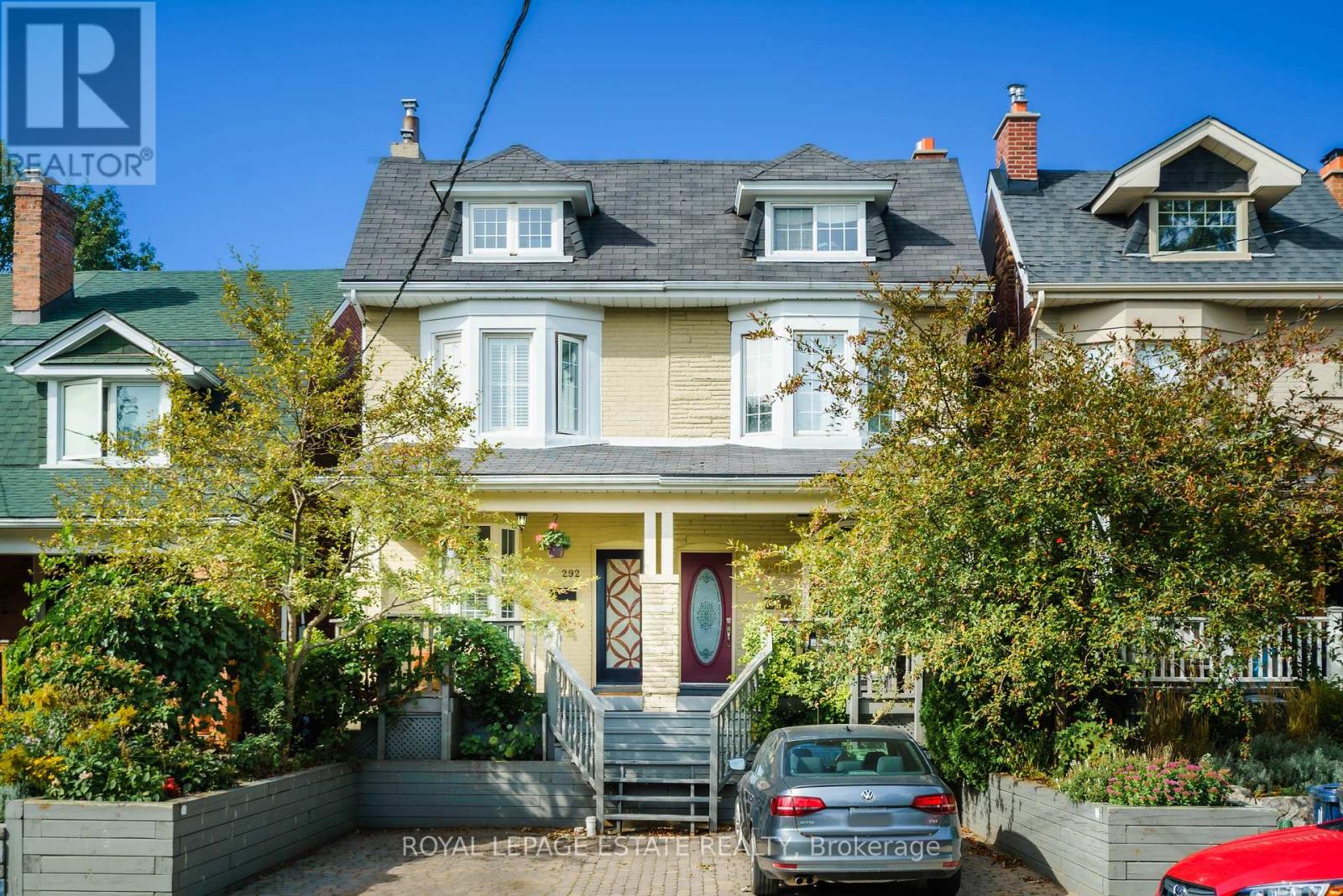 292 SILVER BIRCH AVENUE, Toronto, Ontario