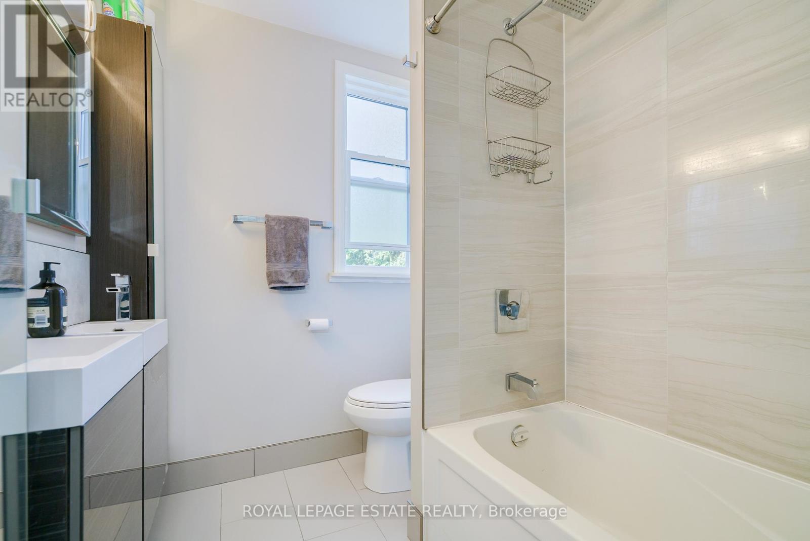 292 Silver Birch Avenue, Toronto, Ontario  M4E 3L5 - Photo 32 - E12906156