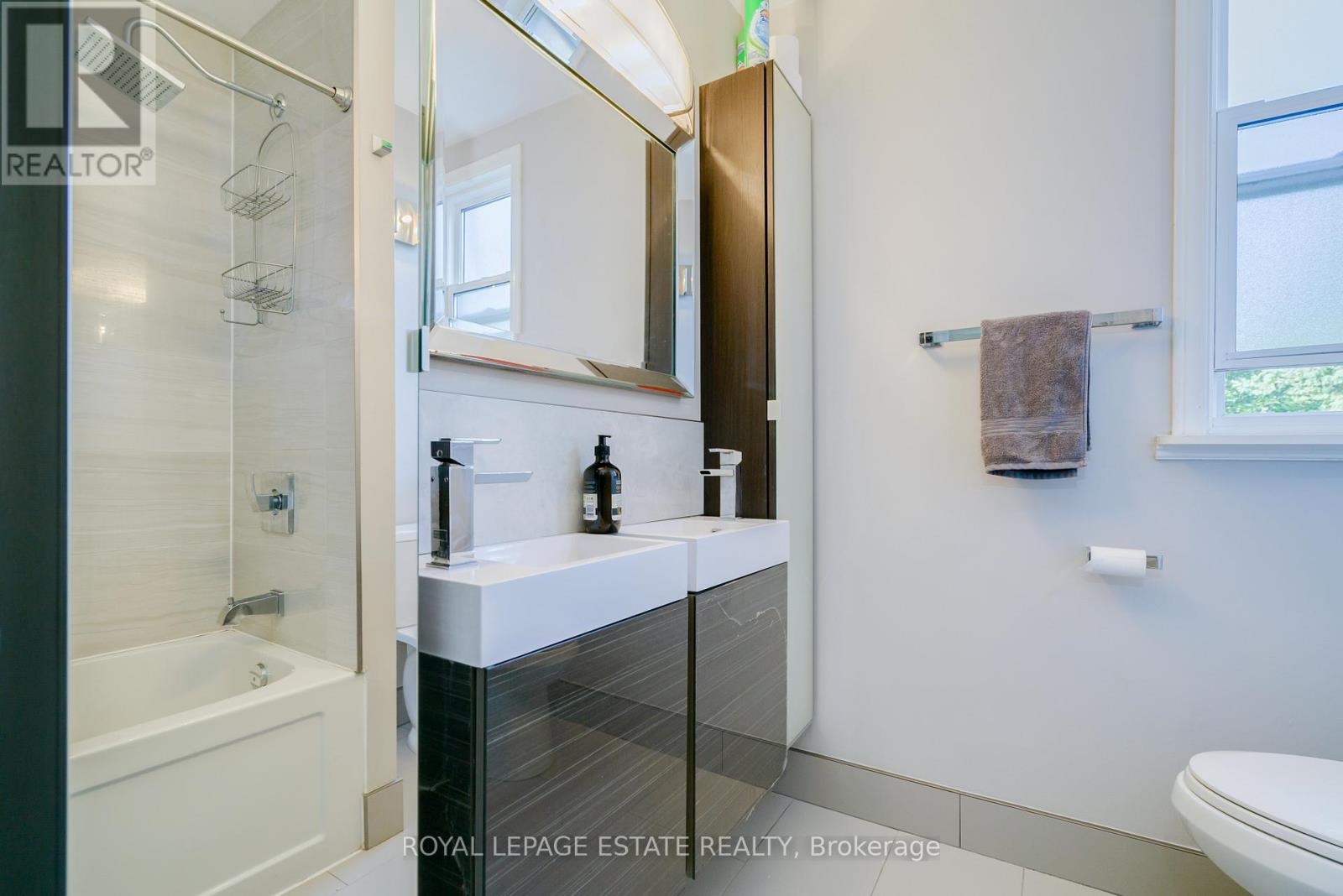 292 Silver Birch Avenue, Toronto, Ontario  M4E 3L5 - Photo 33 - E12906156