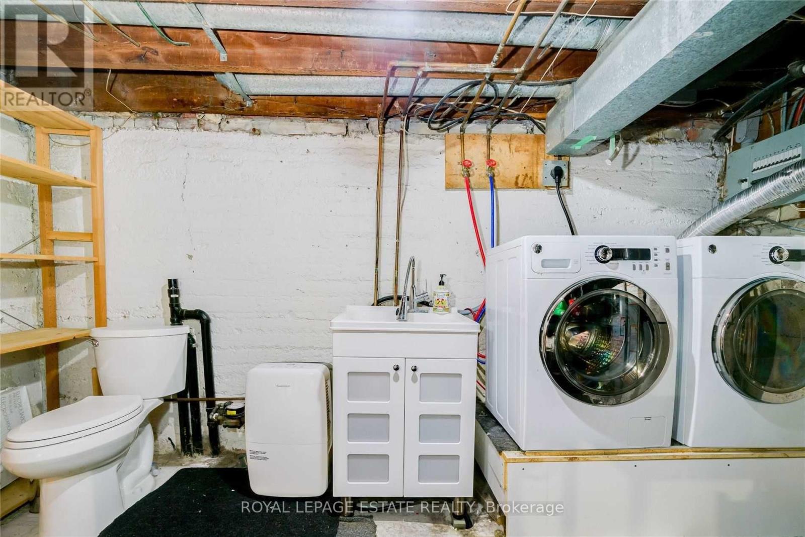 292 Silver Birch Avenue, Toronto, Ontario  M4E 3L5 - Photo 36 - E12906156