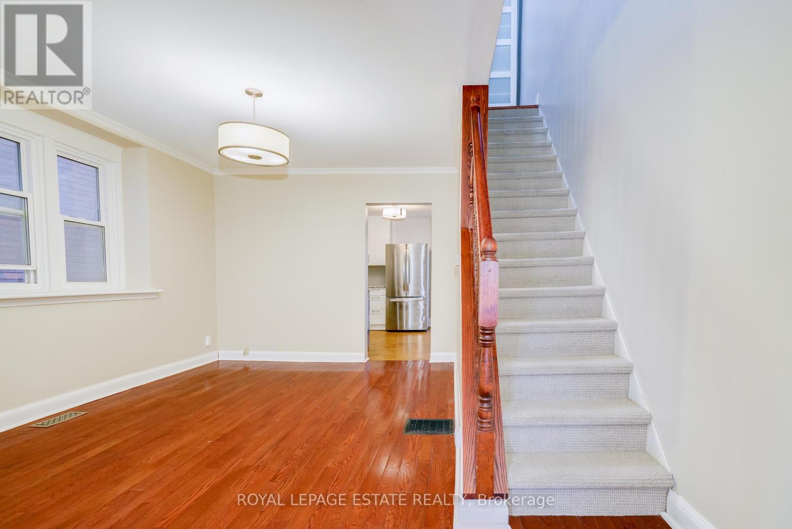 292 Silver Birch Avenue, Toronto, Ontario  M4E 3L5 - Photo 4 - E12906156