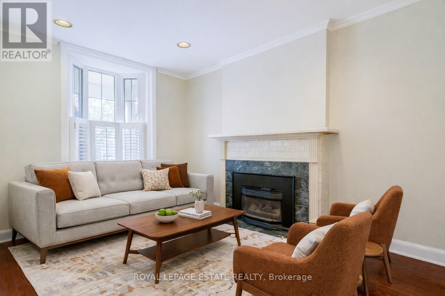 292 Silver Birch Avenue, Toronto, Ontario  M4E 3L5 - Photo 5 - E12906156