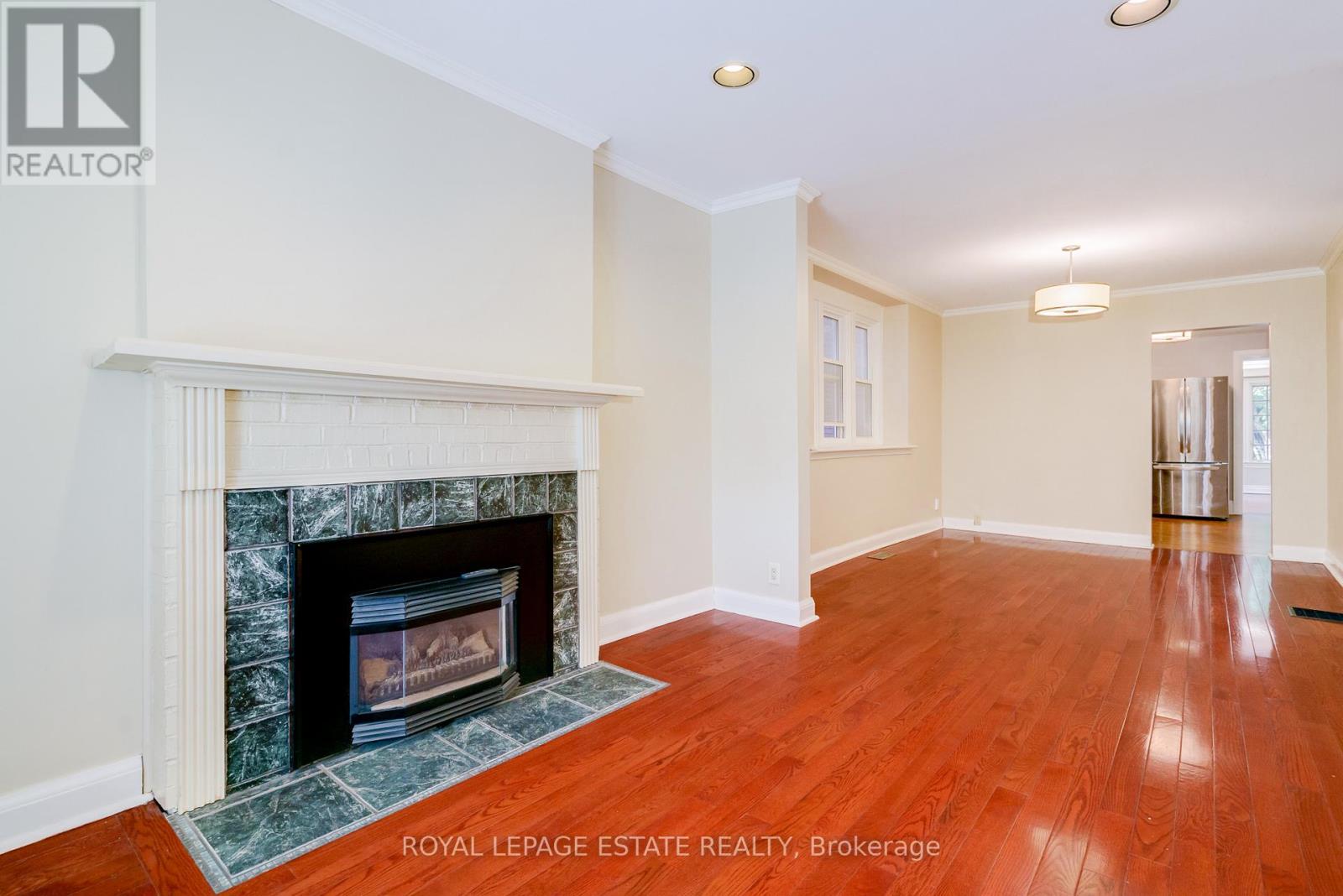 292 Silver Birch Avenue, Toronto, Ontario  M4E 3L5 - Photo 6 - E12906156