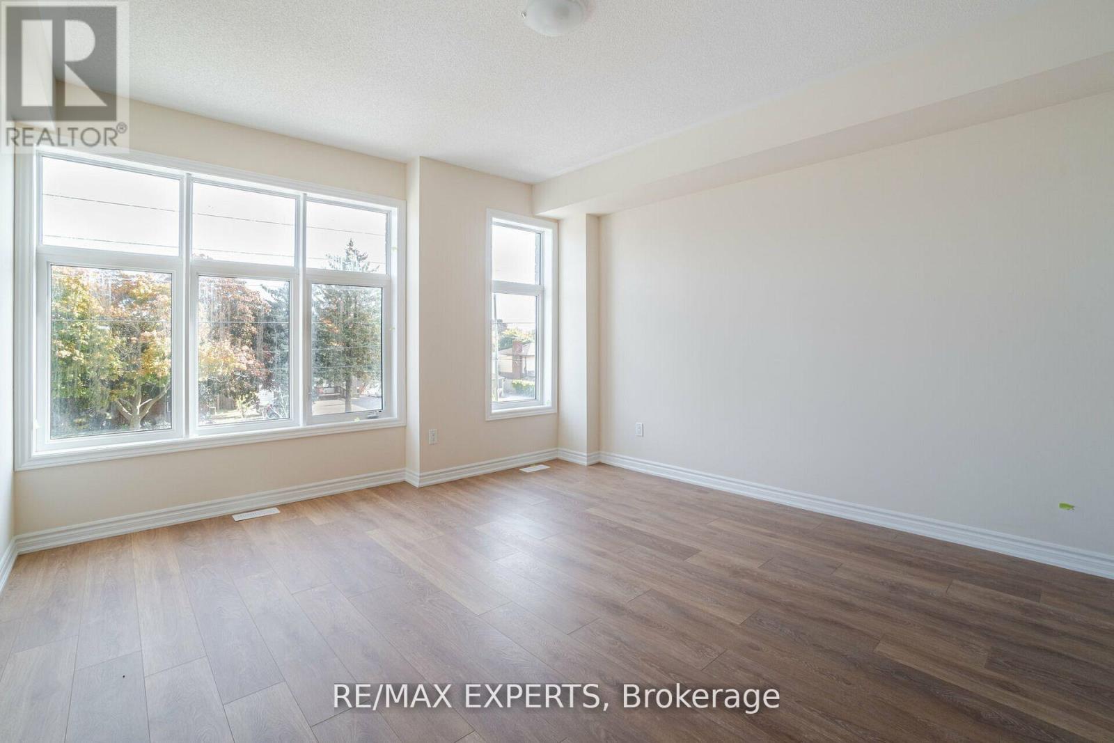 402 Okanagan Path, Oshawa, Ontario  L1H 0B1 - Photo 14 - E12906178