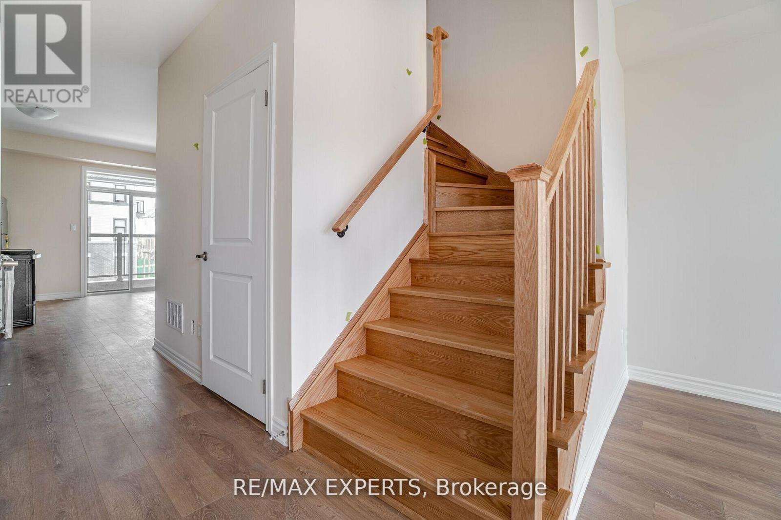 402 Okanagan Path, Oshawa, Ontario  L1H 0B1 - Photo 17 - E12906178