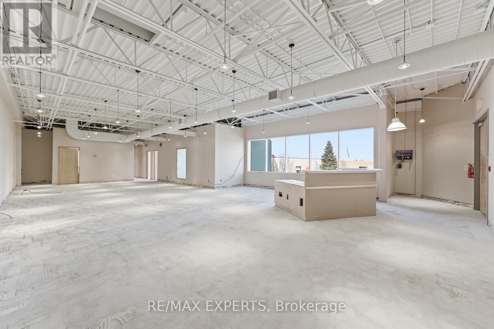 35 Romina Drive, Vaughan, Ontario  L4K 4Z9 - Photo 12 - N12906142