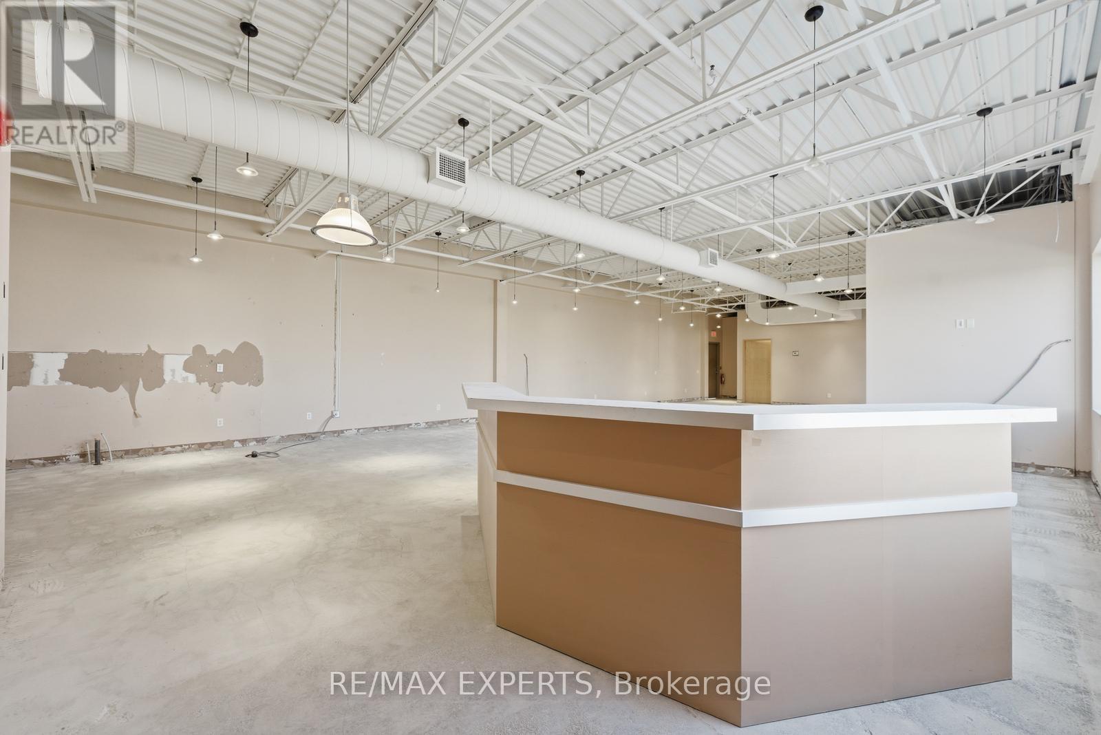 35 Romina Drive, Vaughan, Ontario  L4K 4Z9 - Photo 13 - N12906142