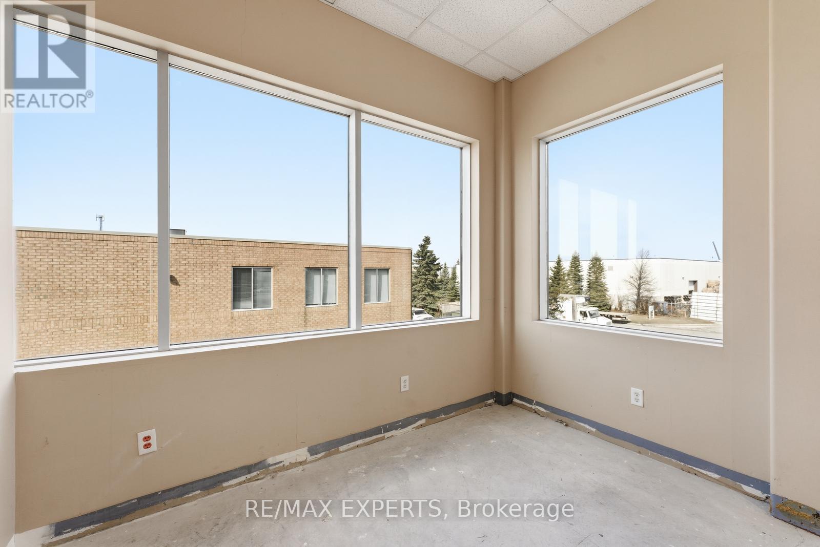 35 Romina Drive, Vaughan, Ontario  L4K 4Z9 - Photo 23 - N12906142